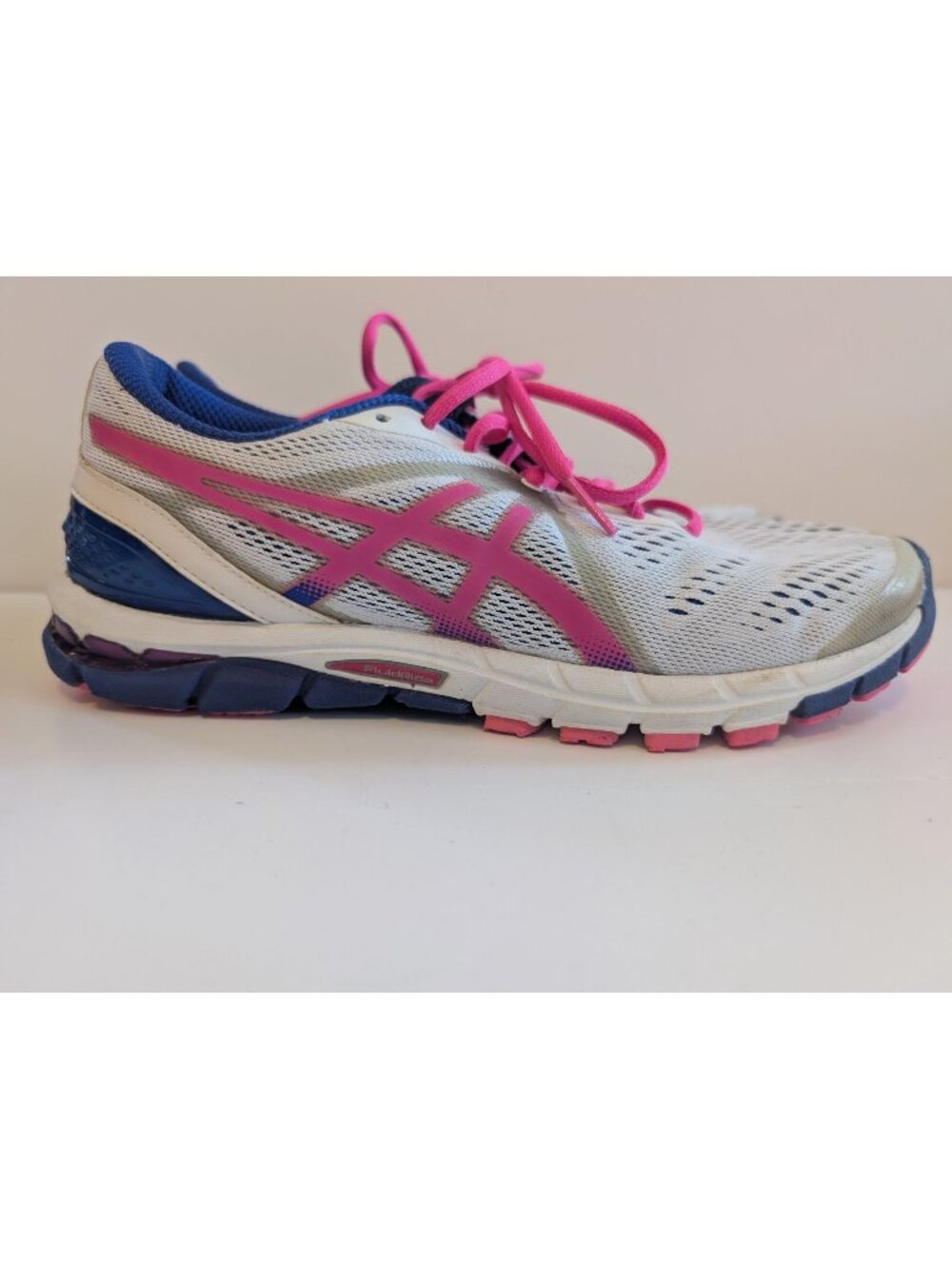 ASICS Women's GEL-Excel33 3 Running Shoes Size 9.5 White Pink Blue Sneakers